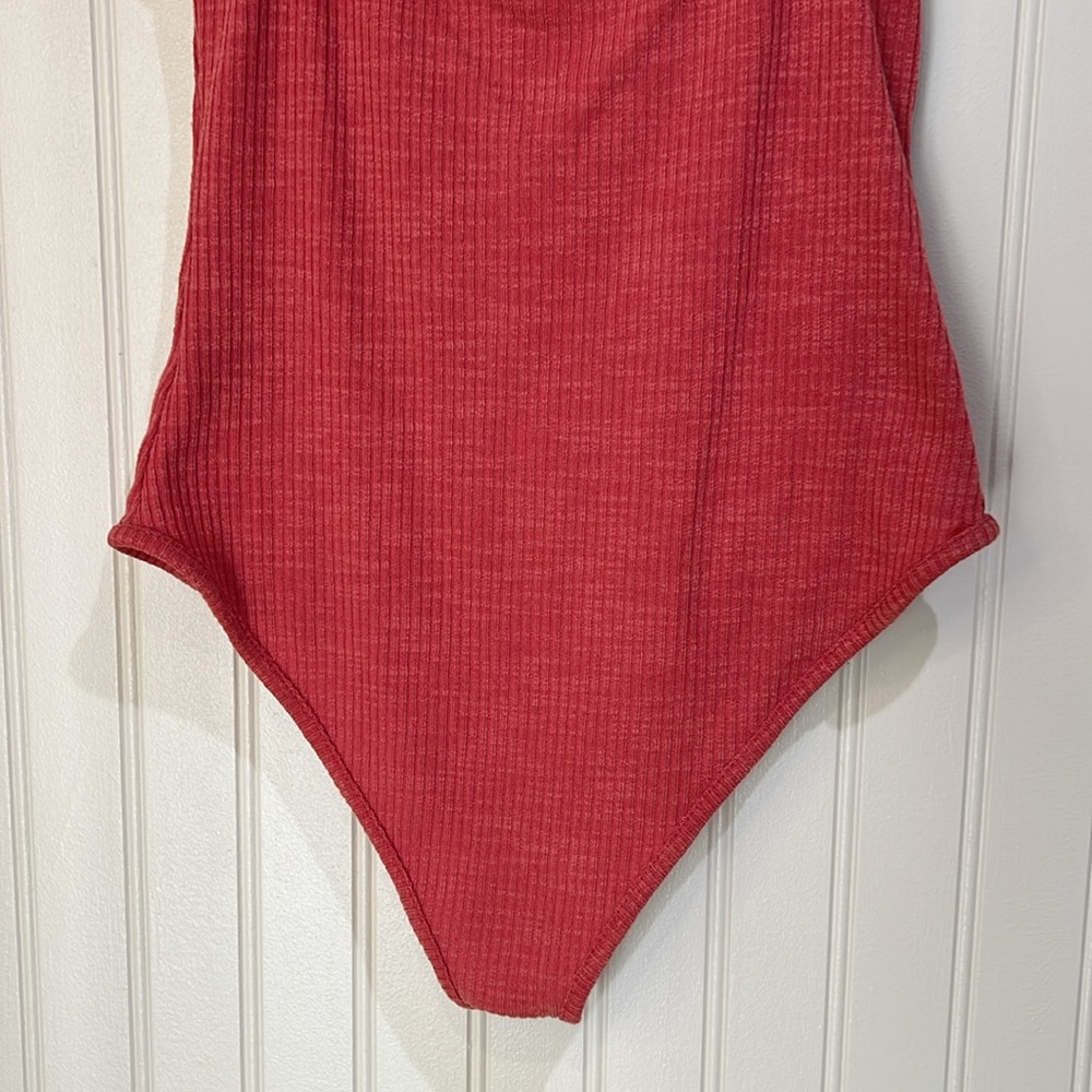 POL women’s Ribbed Ruffle Cami Bodysuit NWOT - Picture 7 of 11